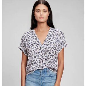 NWT GAP Navy and White Floral Top Size Large